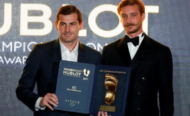 Casillas fiton çmimin për veteran, mposht Ronaldon dhe Messin