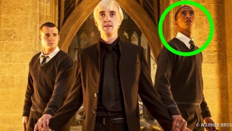 Dymbëdhjetë detajet interesante që nuk i keni vërejtur kurrë në filmat e “Harry Potter” (Foto)
