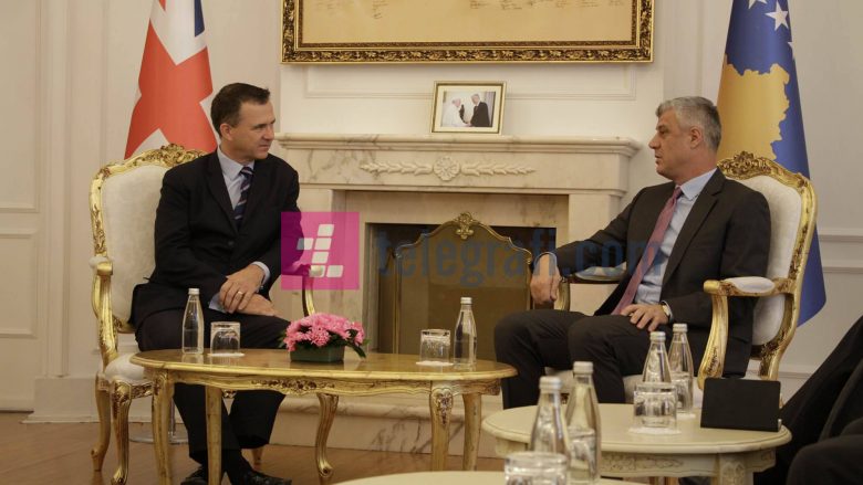 Thaçi takon ministrin britanik Lancster, flasin për FSK-në