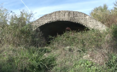 Lënda e parë sigurohej fare pranë: Brenda tunelit të hashashit, aty ku çdo ditë punonin dhjetëra gra shqiptare (Video)