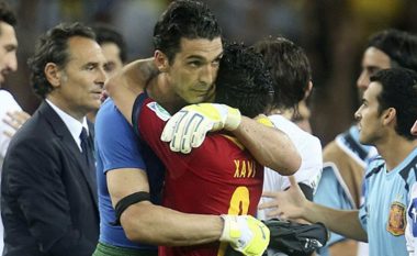 Xavi ndjen keqardhje për mungesën e Buffonit dhe Italisë në botëror   