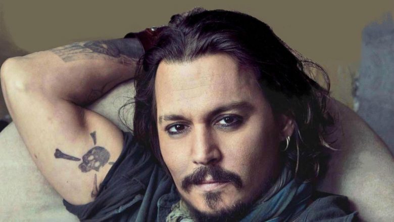 Del video e këngës ku Johnny Depp bën seks treshe (Video, +18)