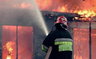 Shpërthen zjarr në ndërtesën e re të Bankës Popullore të Maqedonisë