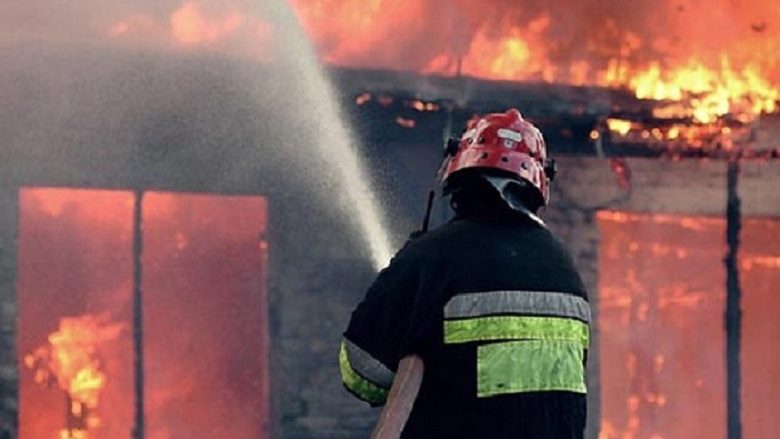 Një person i lënduar nga zjarri në një shtëpi në Ilinden të Shkupit