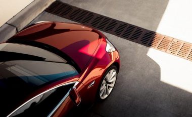 Konfirmohet: Tesla Model 3 ka autonomi prej rreth 500 km