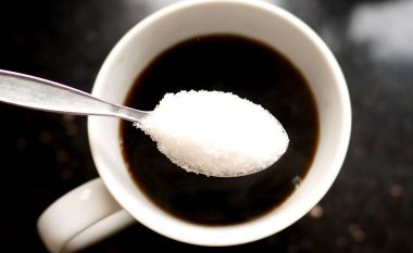 Sa gramë sheqer guxoni t’i konsumoni brenda ditës