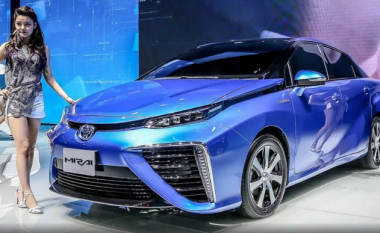 Toyota do të kalojë në vetura elektrike deri më 2025