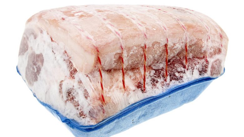 Sa gjatë guxoni ta ruani mishin në frigorifer?