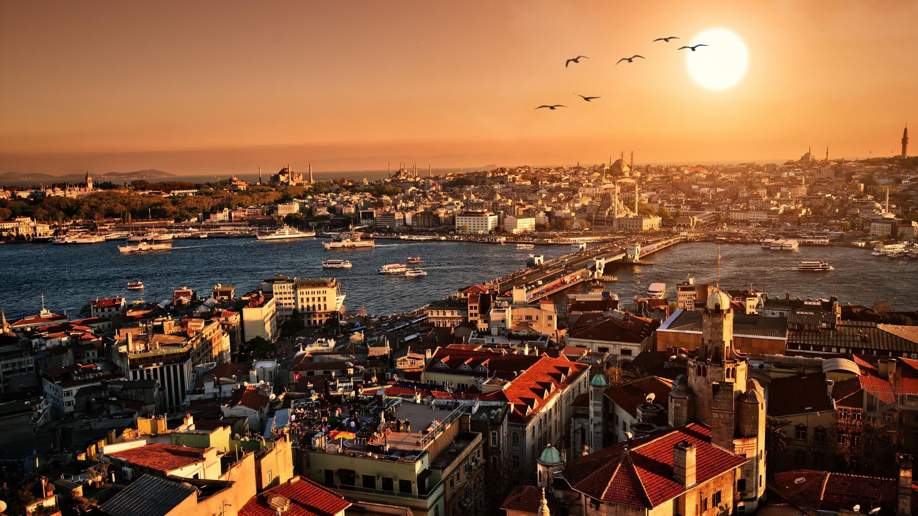 Hera e parë në Stamboll: Çfarë të vizitoni, çfarë të shmangni e ku të qëndroni (Foto)