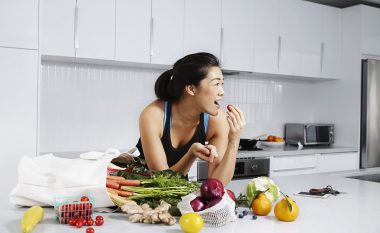 Këshilla nga nutricionistja: Tri shprehitë ushqimore për humbje të peshës
