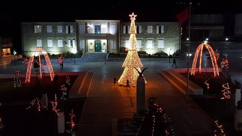 Tirana sonte me koncert për Krishtlindje
