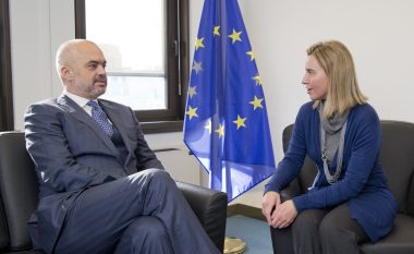 Mogherini: Mbështesim luftën kundër drogës dhe korrupsionit