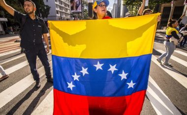 Venezuela: Vendi që dikur notonte në para, por që në një moment mori kthesë të gabuar – as rezervat e naftës nuk e shpëtuan
