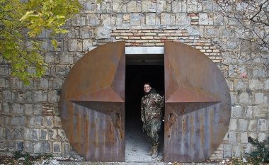 Brenda bunkerit më të madh në Evropë, që dyshohet se fsheh 75 tonë ari (Foto/Video)