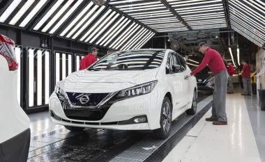 Nissan LEAF fillon prodhimin në Evropë (Video)