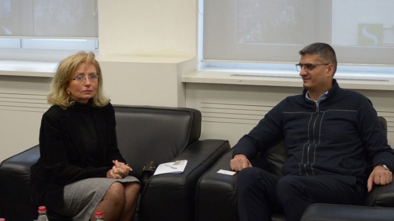 Ministri Rikalo u takua me shefen e zyrës greke në Prishtinë