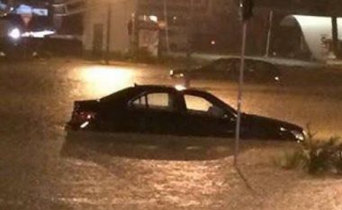 Shqipëria e bllokuar nga përmbytjet