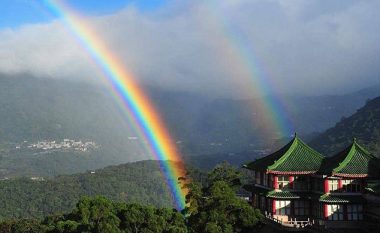 Fenomeni që theu rekord: Ylberi në Taiwan qëndroi rreth nëntë orë (Video)