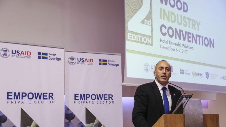 Haradinaj: Do të bashkëpunojmë ngushtë me përpunuesit e drurit