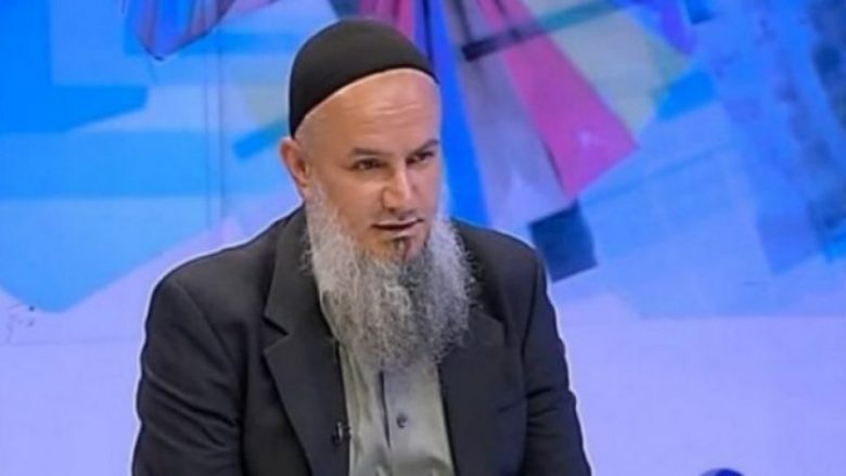 Policia reagon ndaj imamit që tha se “Festa e Pavarësisë është haram”