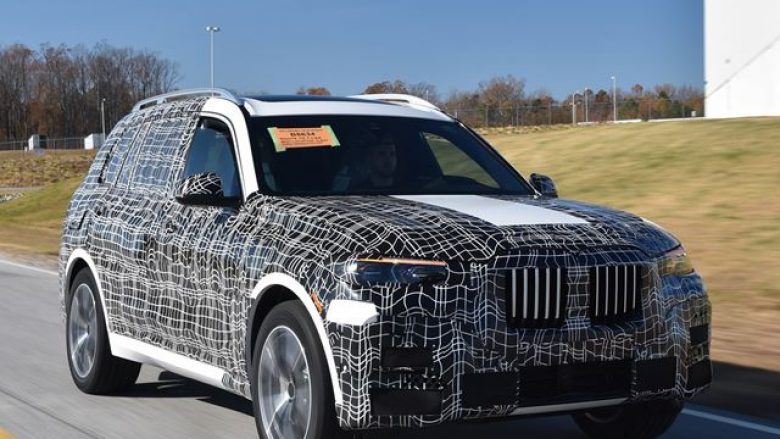 BMW prezanton modelin X7, me shtresën e kamuflimit (Foto)