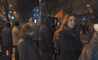 Protestë e OBRM-PDUKM-së para burgut të Shutkës (Video)