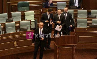 Kuvendi mbanë seancë, Haradinaj në dy interpelanca