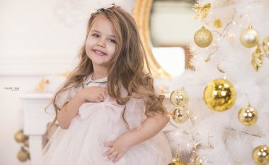 Ana fotomodelistja e vogël, cilësohet fëmija më i bukur në Kosovë