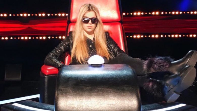 Arilena Ara, një fituese e “X Factor” në karrigen e “The Voice” (Foto)