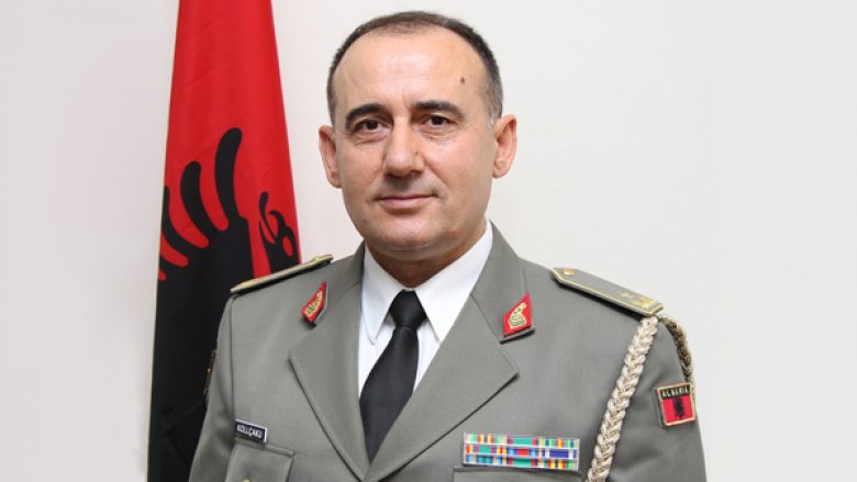 Shefi i Forcave të Armatosura të Shqipërisë viziton FSK-në