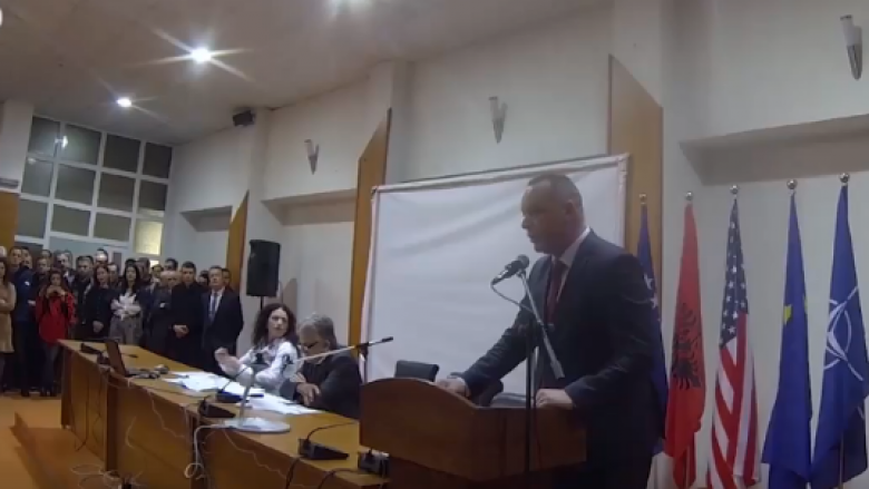 Inaugurohen kryetari dhe asambleistët e rinj të Deçanit (Video)