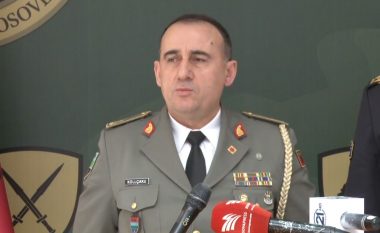 Shefi i Forcave të Armatosura të Shqipërisë: Jam i mrekulluar me progresin e FSK-së (Video)