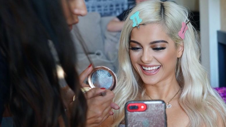 Bebe Rexha shkroi historinë me suksesin e saj, ndërsa e kuptoi së fundmi për herë të parë (Foto)