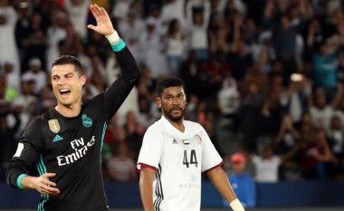 Tifozët provokojnë Ronaldon duke thirrur emrin e Messit, portugezi reagon në fushë ndaj tyre (Video)