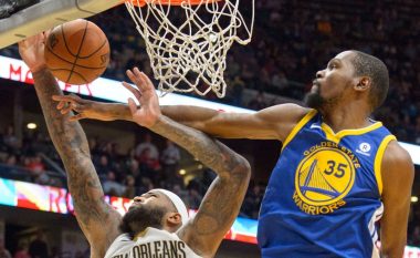 Golden State përmbysë disavantazh prej 21 pikësh, lëndohet Curry – Spurs mban ecurinë në shtëpi, tri lojtarë me double double – Irving i pandalshëm në fitoren e Bostonit (Video)