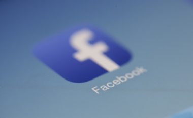 Facebook ndalon reklamat për kripto-valuta