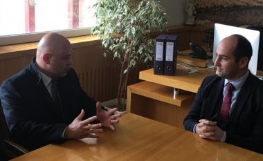 Ardian Gjini merr zyrtarisht postin e kryetarit të komunës së Gjakovës