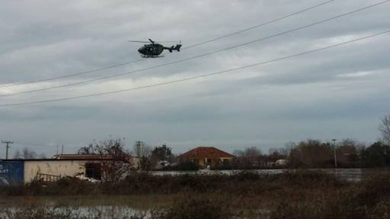 Forcat e Armatosura me helikopter shpëtojnë 54-vjeçarin nga Tepelena