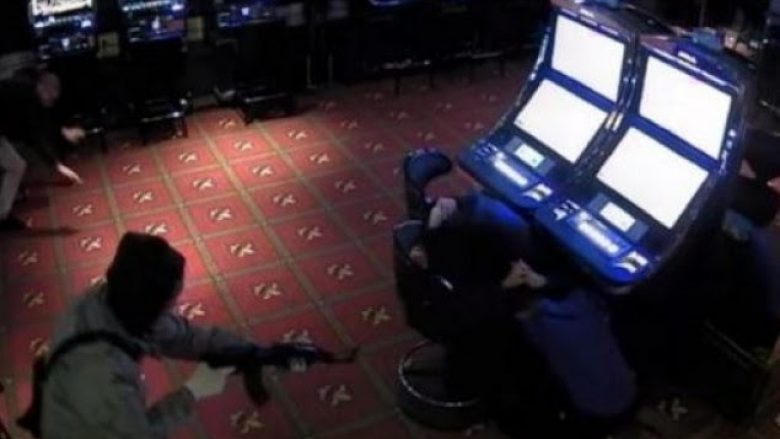 Grabitje me armë në një kazino