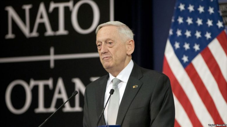 Mattis: Armatimet për Kievin nuk duhet ta shqetësojnë Moskën