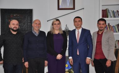 Ministri Gashi premton zgjidhje për teatrot e komunave të Kosovës