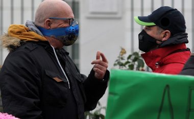 Protestuesit në Shkup dhe kërkesat e tyre nga pushteti për uljen e ndotjes (Video)