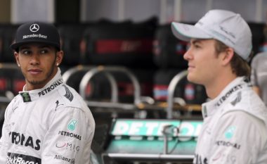 Hamilton nuk do ta braktisë Mercedesin sikurse Rosberg