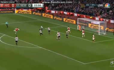 Supergoli nga Ozil kalon Arsenalin në epërsi ndaj Newcastle (Video)