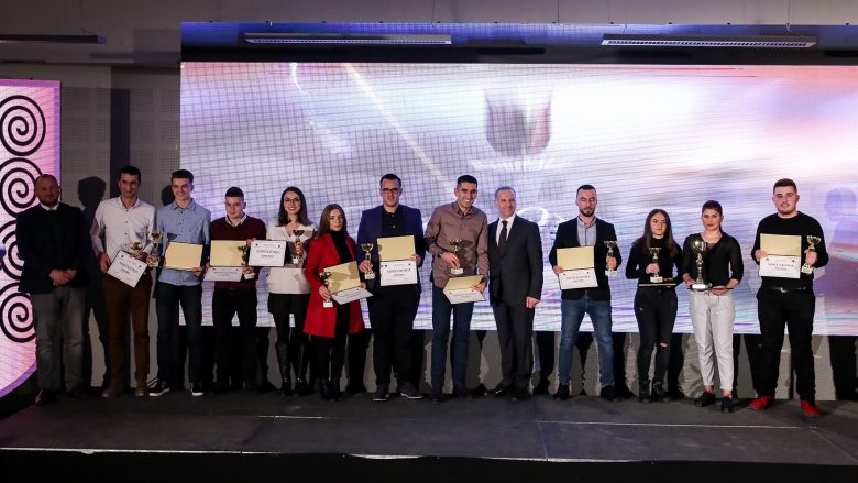 Komuna e Prishtinës zgjedh sportistët më të mirë, Donjeta Sadiku ‘sportistja e vitit’ (Foto)