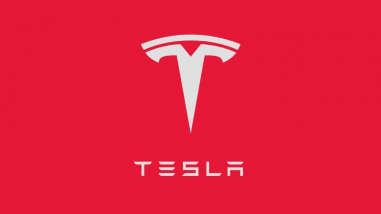 Elon Musk paralajmëron një risi nga Tesla