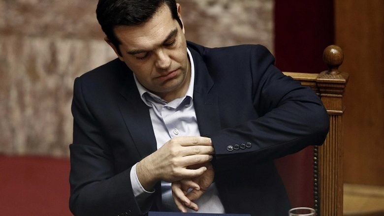 Tsipras: Besueshmëria ndërkombëtare e BE-së varet nga nisja e bisedimeve me Maqedoninë e Veriut