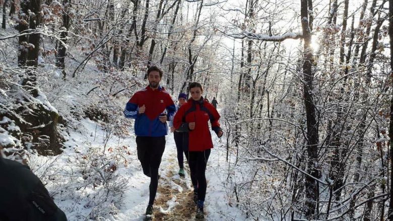 Ministri Ismaili vrapon në parkun e Gërmisë me alpinisten Mula (Foto)