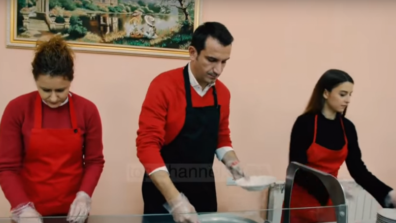 Bashkia e Tiranës shtron drekën e Krishtlindjeve