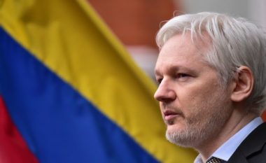 Julian Assange merr shtetësinë ekuadoriane